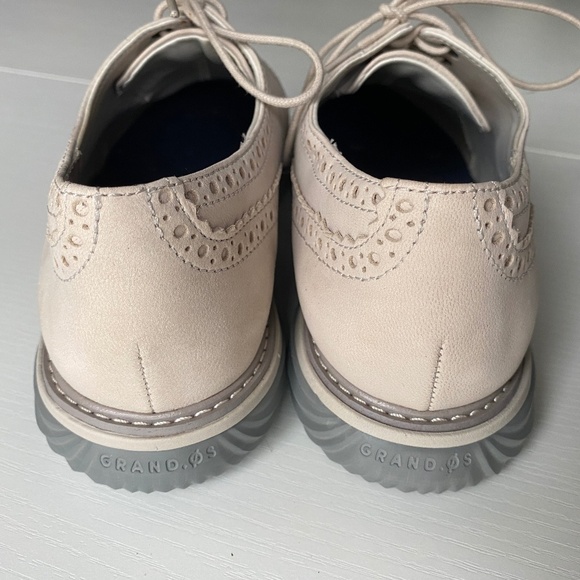 COLE HAAN Shortwing Beige Nubuck Wingtip Oxfords Size 8.5 - Picture 8 of 13